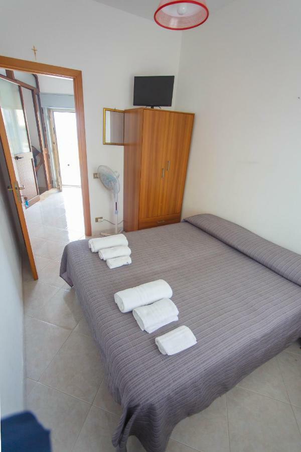 אפרטהוטל ולדריצ'ה Casa Vacanze L'Orizzonte מראה חיצוני תמונה