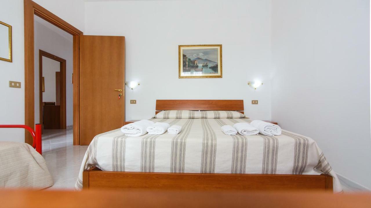 אפרטהוטל ולדריצ'ה Casa Vacanze L'Orizzonte מראה חיצוני תמונה
